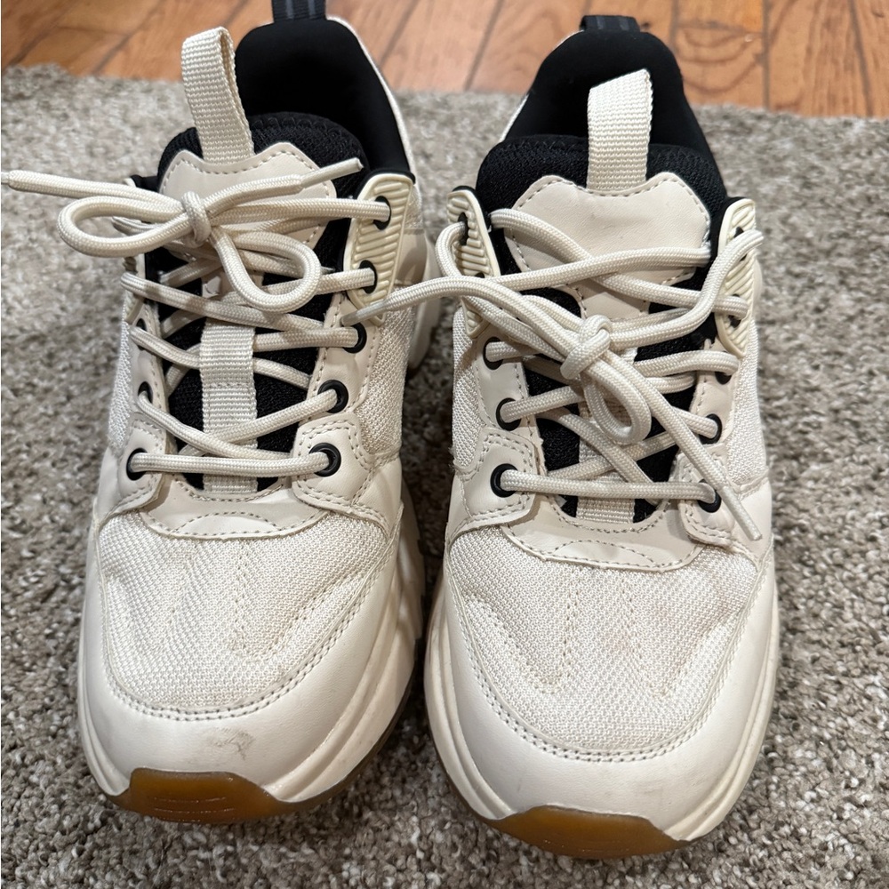 tenis ZARA size 8 color Beige